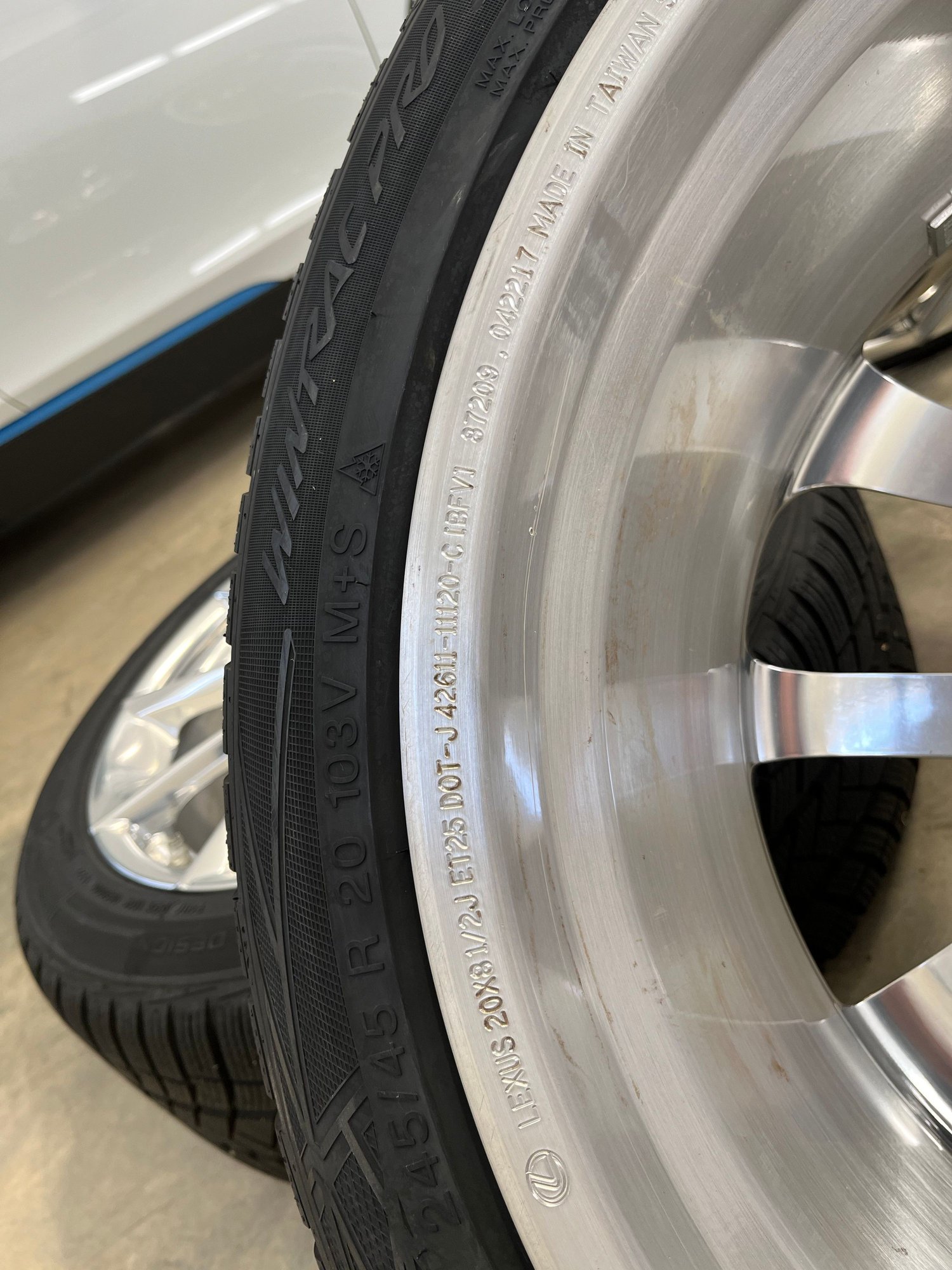 Wheels and Tires/Axles - Used LC 500 Winter Wheel/Tire/TPMS Set For Sale - Used - All Years  All Models - Platte City, MO 64079, United States