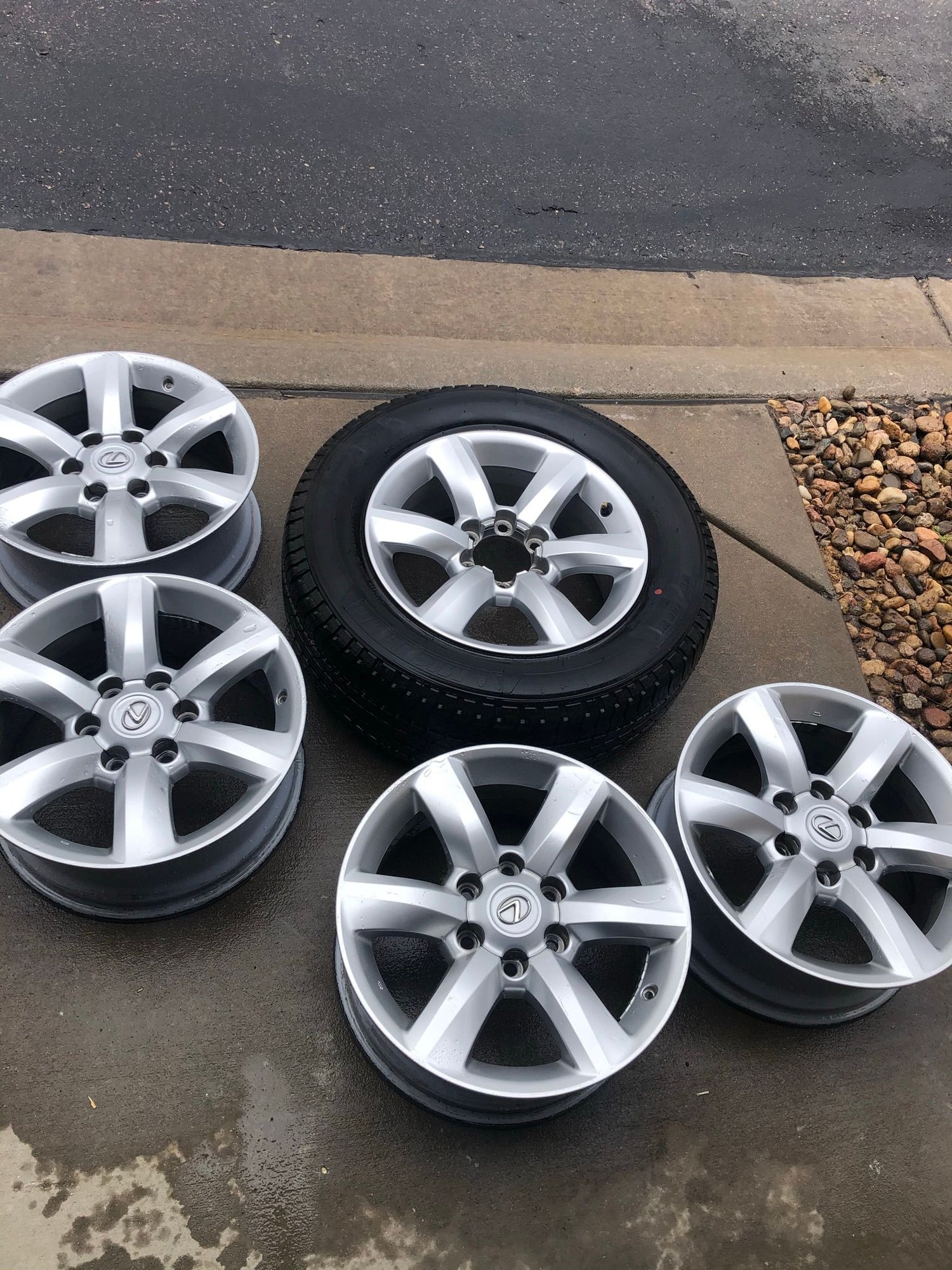FS Denver OEM GX460 18” 6 Spoke Wheels and 18" KO2 Tires ClubLexus