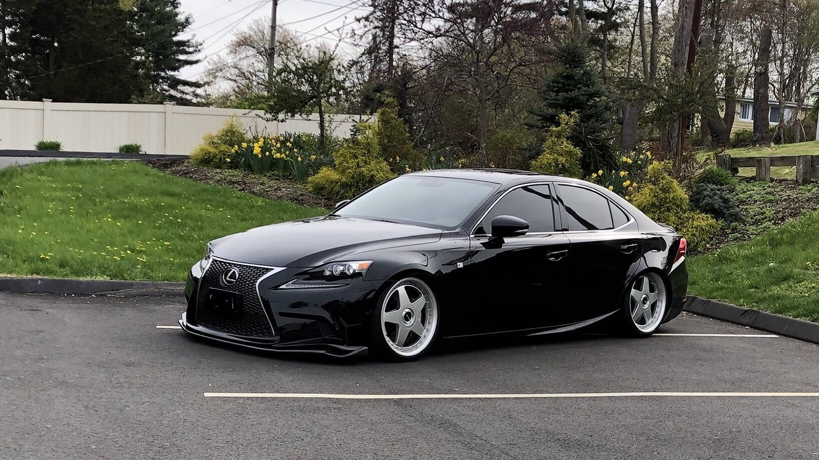 Bagged Lexus IS300 F Sport Is the Real VIP ClubLexus