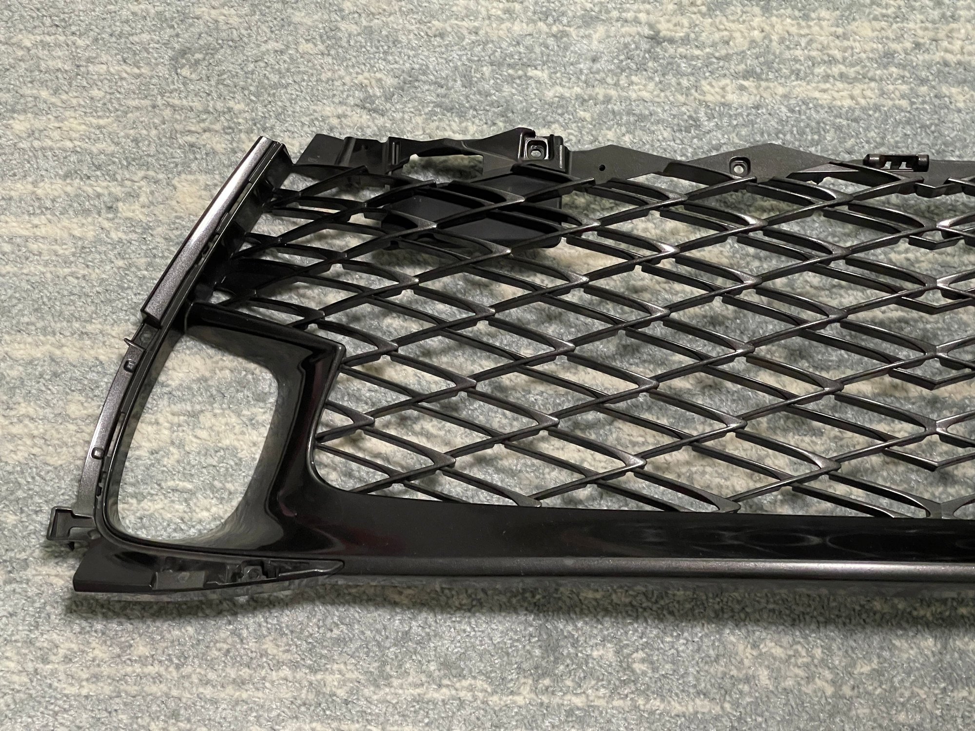 Exterior Body Parts - 2016-2020 Lexus GS F Sport OEM Front Lower Grille with Parking Sensor Holes - Used - 2016 to 2020 Lexus GS - San Bernardino, CA 92407, United States