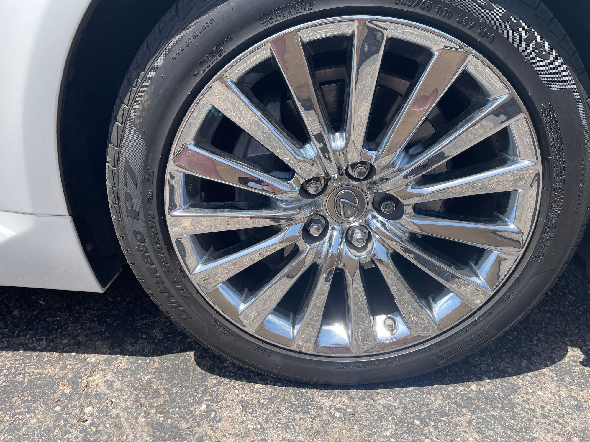 2013 Lexus LS460 - 2013 LS 460 Low miles UL Beauty - Used - VIN JTHBL1EF9D5122561 - 64,500 Miles - 8 cyl - 2WD - Automatic - Sedan - White - La Mesa, CA 91942, United States