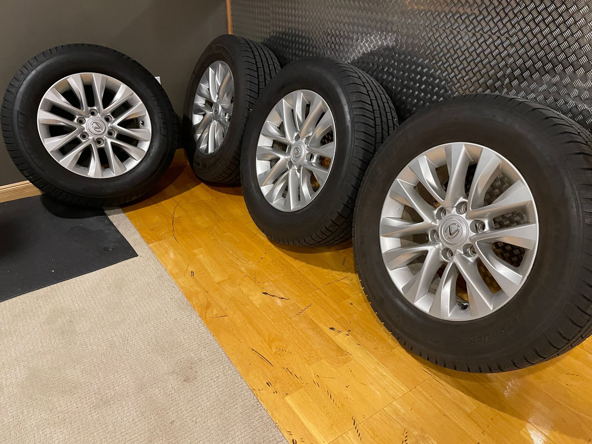 Wheels and Tires/Axles - (4) OEM 18” Wheel and Tire set for GX460 - Used - 2014 to 2023 Lexus GX460 - Commerce Township, MI 48382, United States