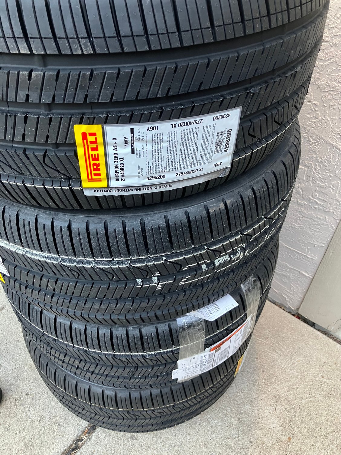 My set of AS3s are here for the black D3 W12, I'm hoping these are as quiet as the set I have on the phaeton and grip like the PSASs on all the other cars   