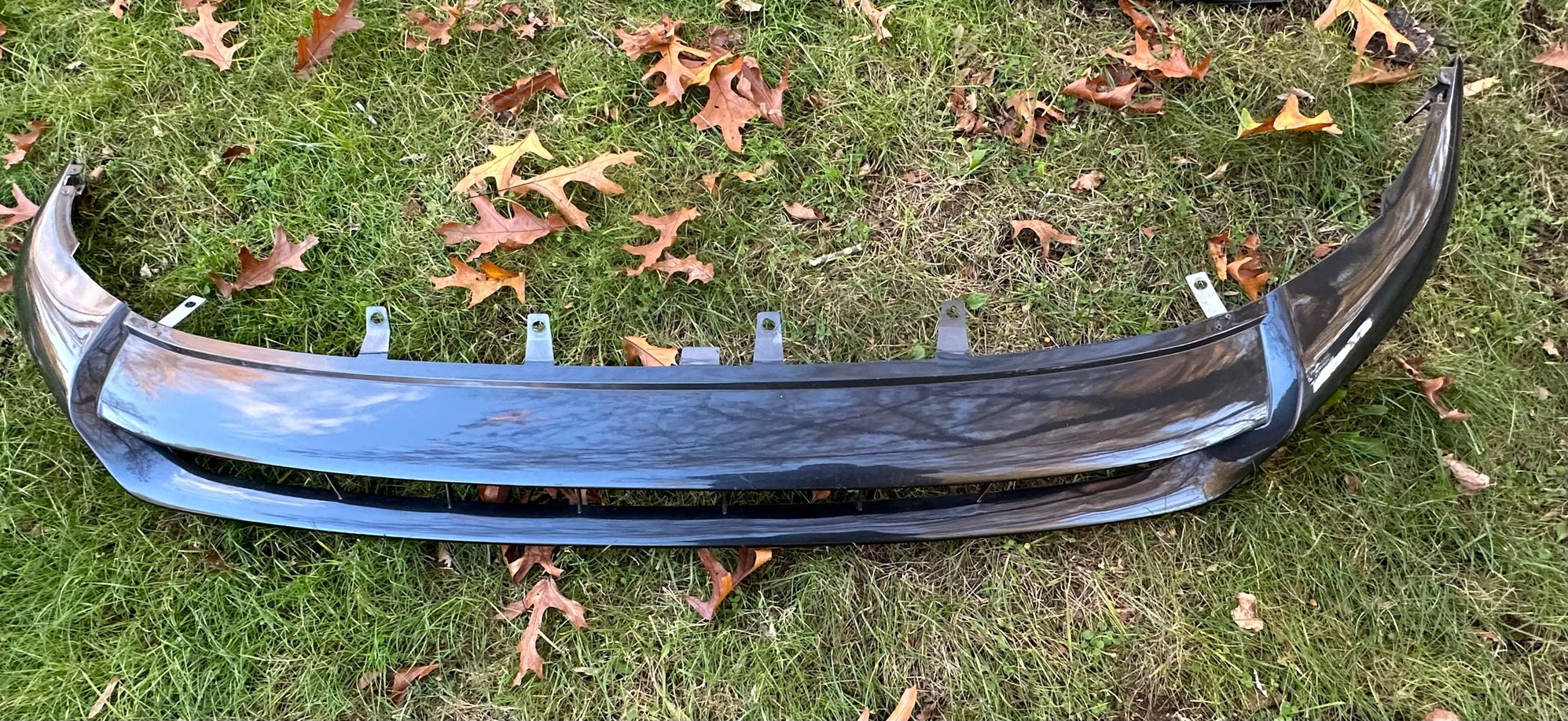 Exterior Body Parts - Lexus gx460 sport front lip oem - Used - 2014 to 2022 Lexus GX460 - Bedford, MA 01730, United States