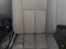 Passenger seat. Original leather.  