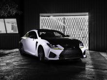 Check out the wheel boxes inside. Too bad I don’t roll on those.