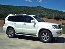 18&quot; Toyota 4Runner LTD rims with Nitto Terra Grapplers in 285/60-18