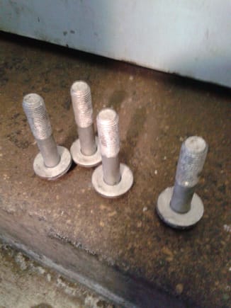 all bolts what I have removed I have cleaned from rust and put a lot of antirust grease on them.