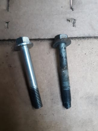 OEM upper oil pan to engine block setting bolt shown on right.
Scrawny with narrow shank.
Purchased 60mm long JIS (10.9 head stamp) from McMaster-Carr.
Had to trim.length a few mm to prevent bottoming out in blind holes of block.
