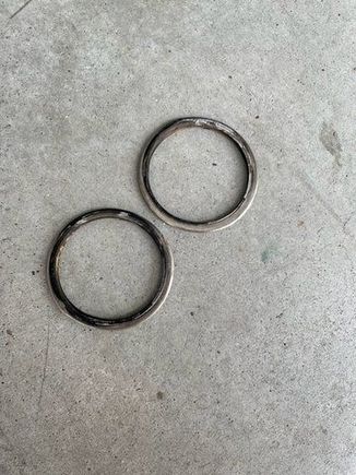 2 of the 90917-06070 GASKETS used & leaking.