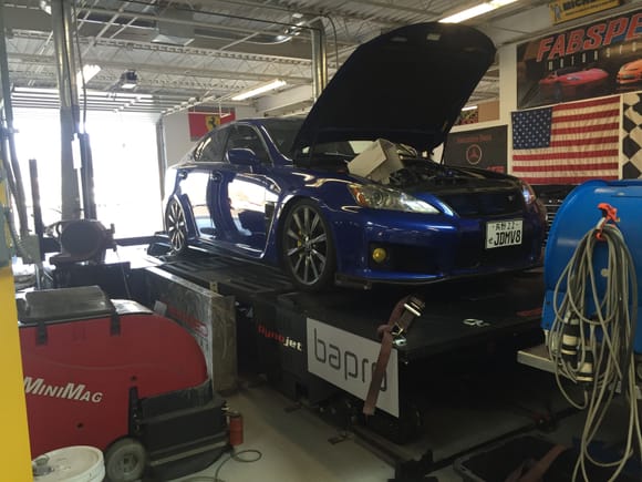 JDMV8's ISF strapped to the dyno
