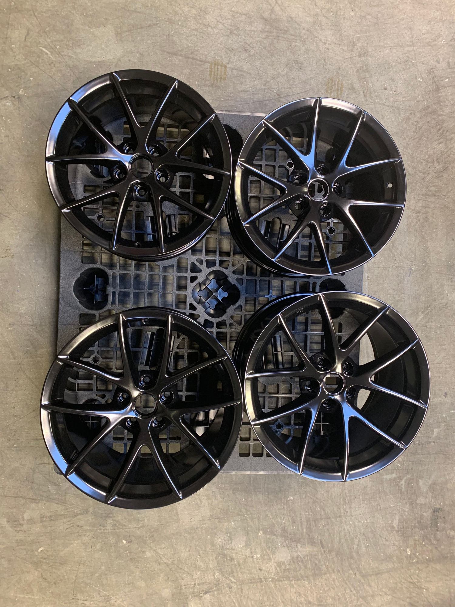 FS (For Sale) C6 Z06 Spyder Wheels Powdercoated Black - CorvetteForum