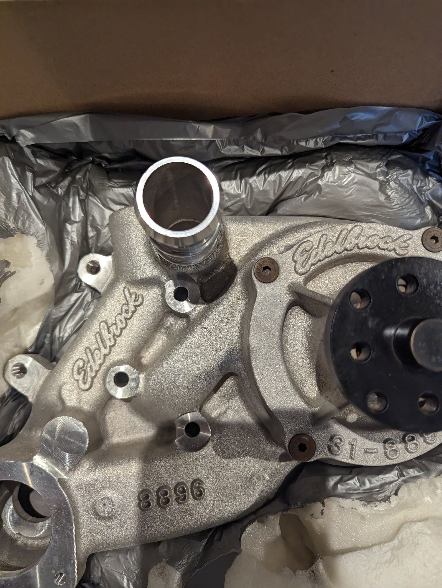 FS (For Sale) Edelbrock 8896 High Performance Water pump LS1 ls6
