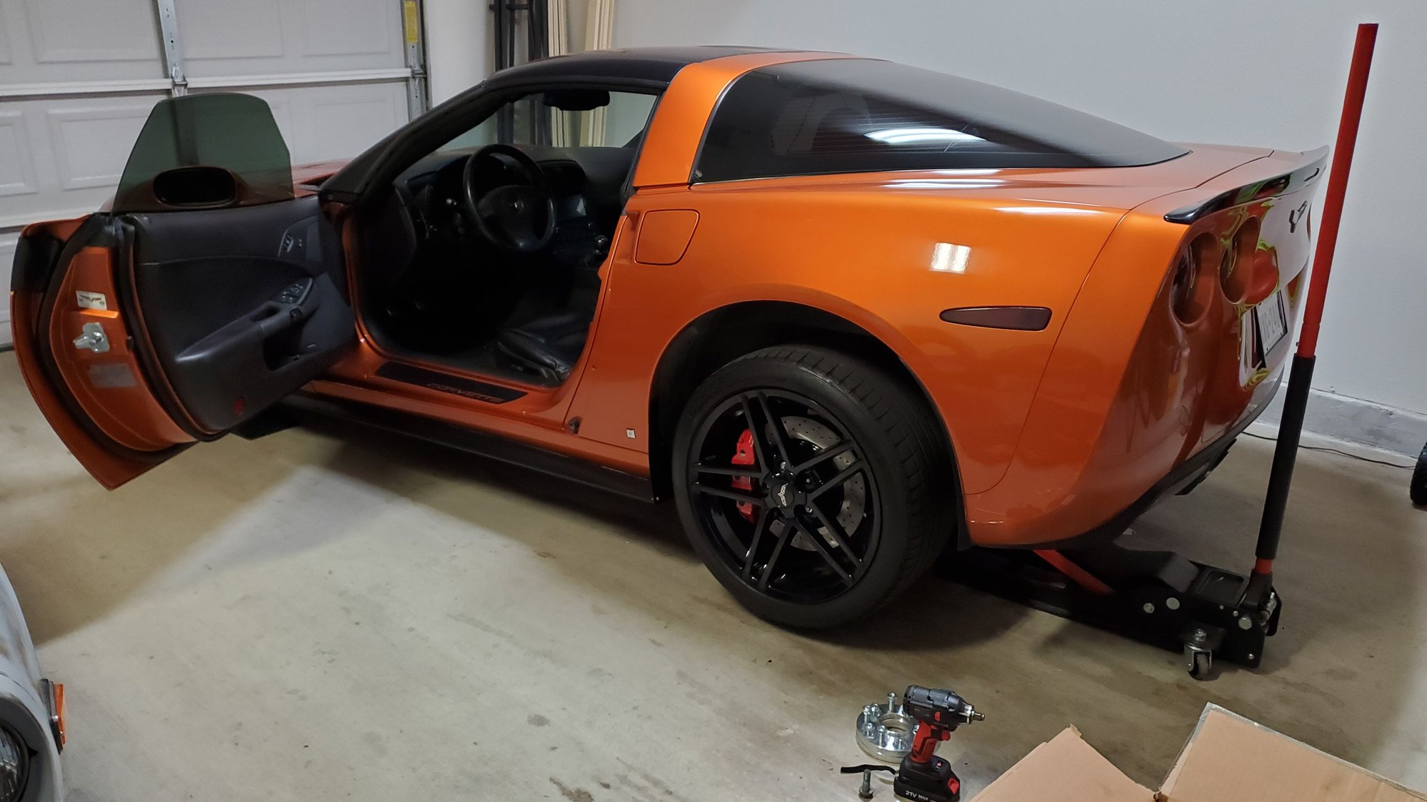 C6 base model with big brake kit and Z06 wheels CorvetteForum