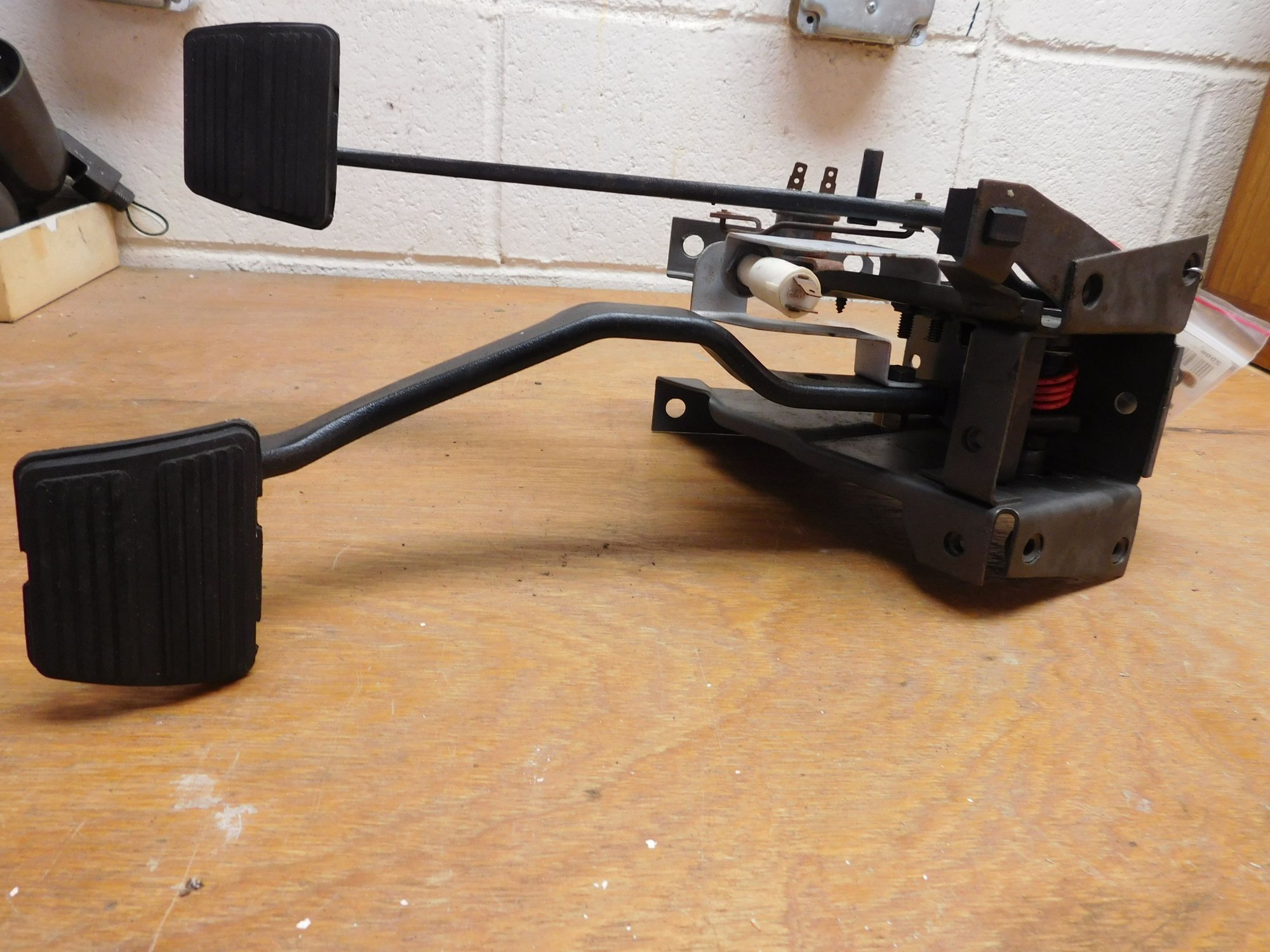 FS (For Sale) Restored clutch pedal setup for C3 auto to manual