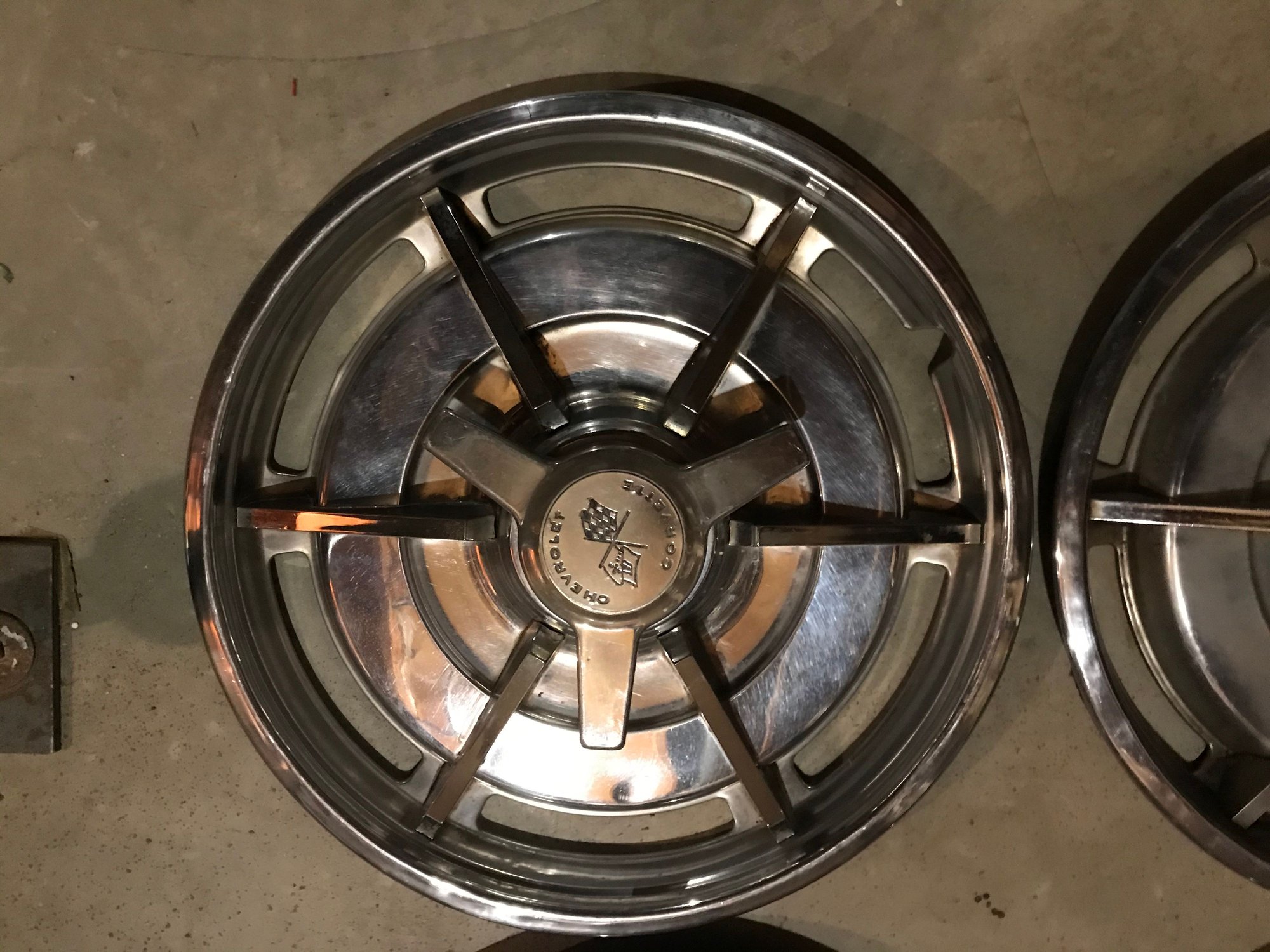 FS (For Sale) Set 1963 hubcaps CorvetteForum Chevrolet Corvette