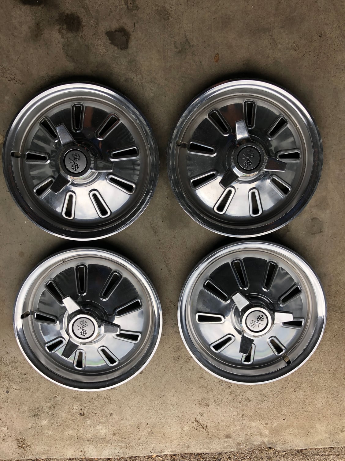 FS (For Sale) Set of 4 1964 wheels and covers - CorvetteForum ...