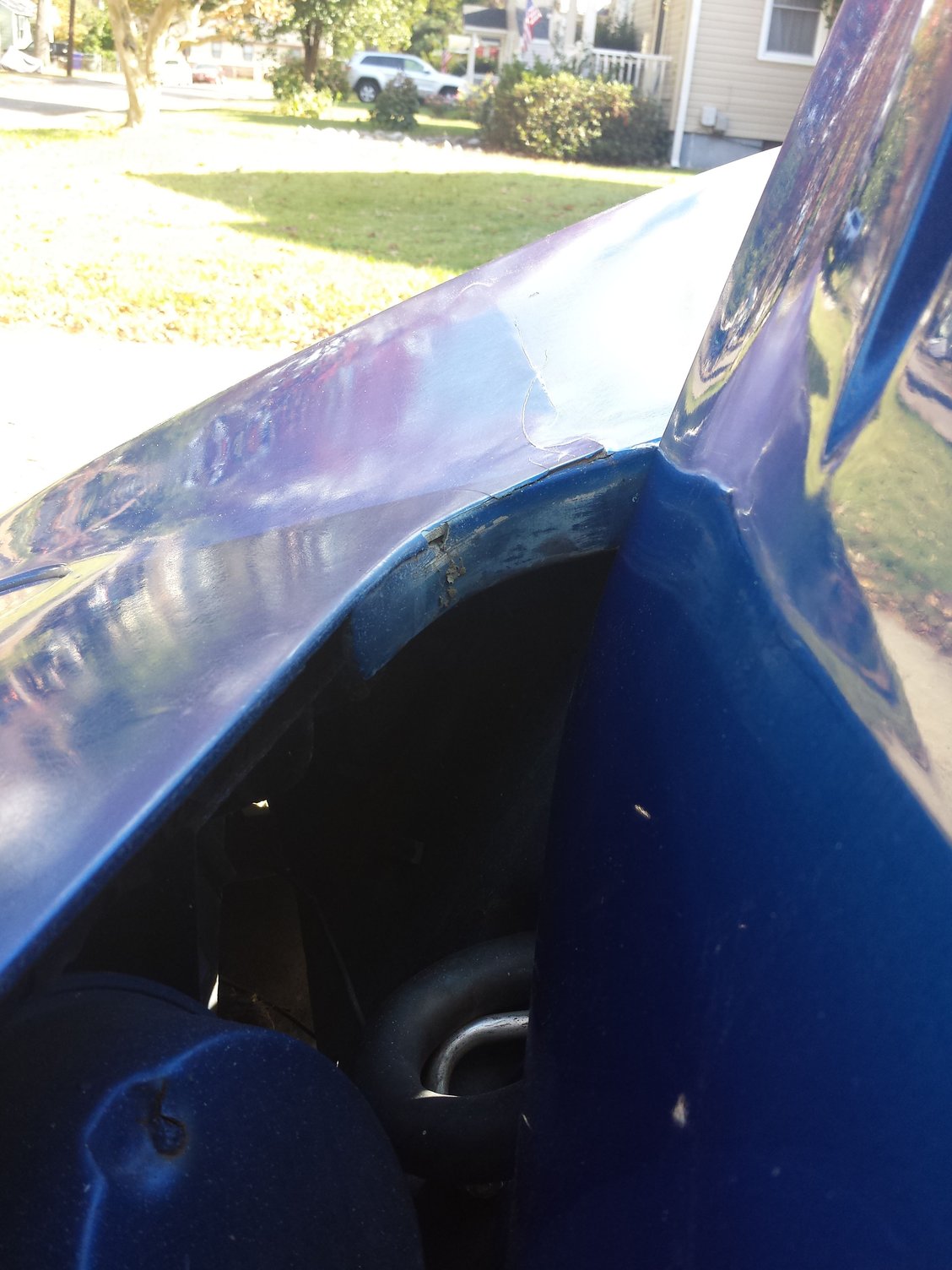 is this cracked fiberglass a structural issue? CorvetteForum