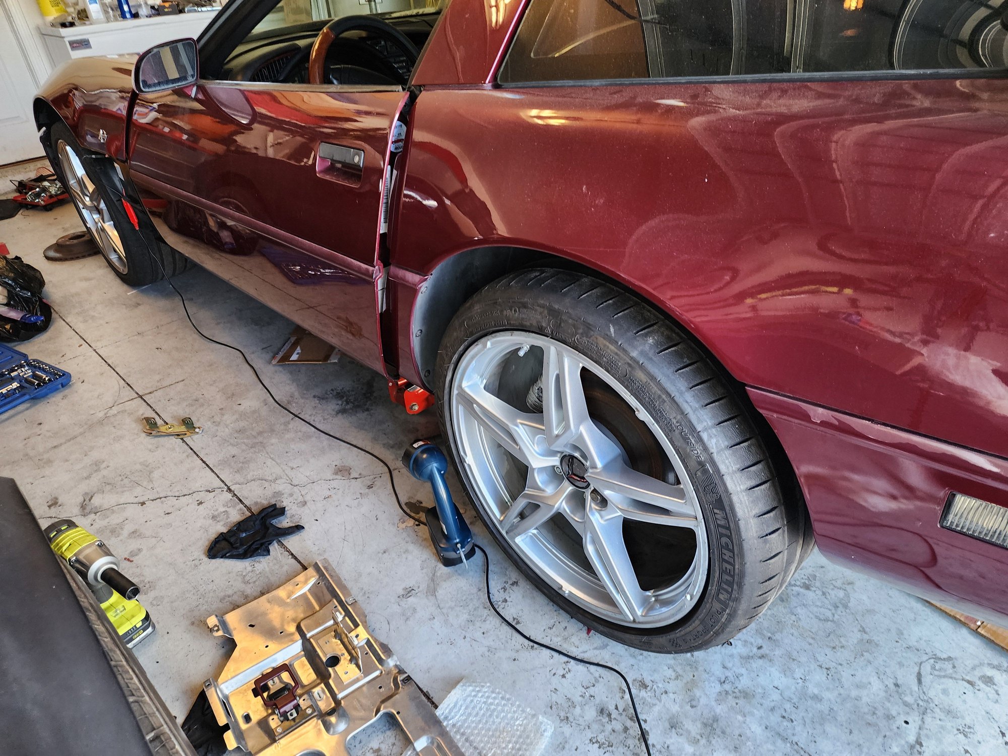 This picture is right off off the jack stands, before full weight returned the car to normal level. 