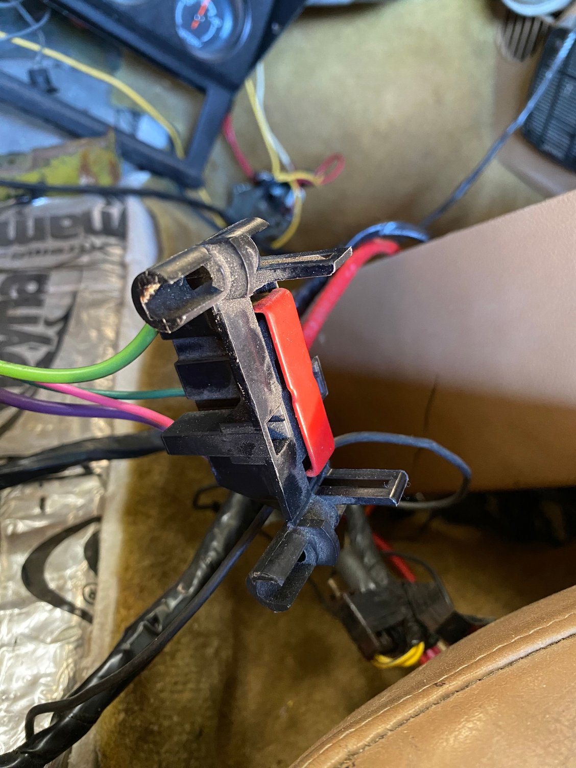 What is this connector - CorvetteForum - Chevrolet Corvette Forum ...