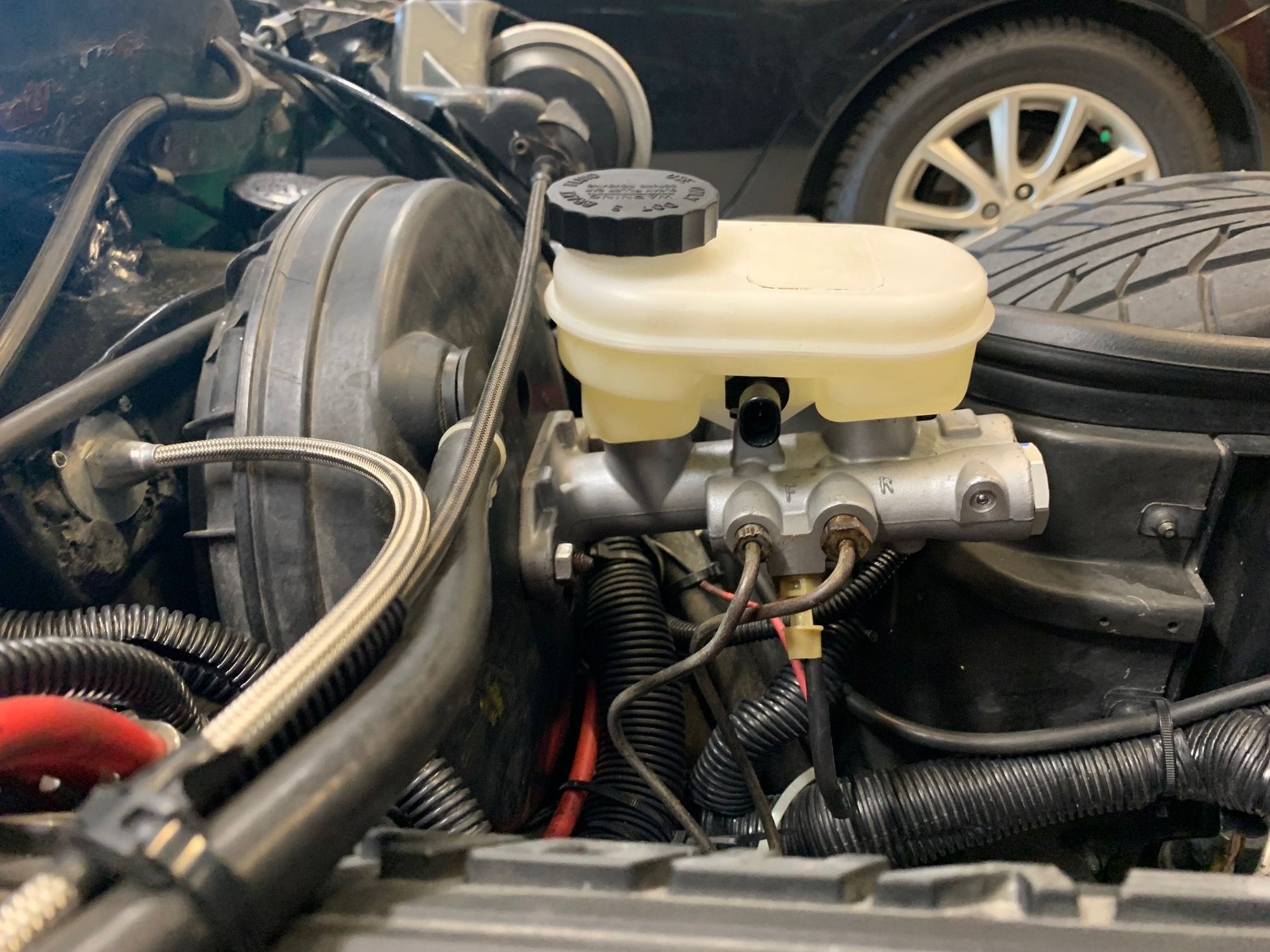 Early to late c4 brake master cylinder CorvetteForum Chevrolet