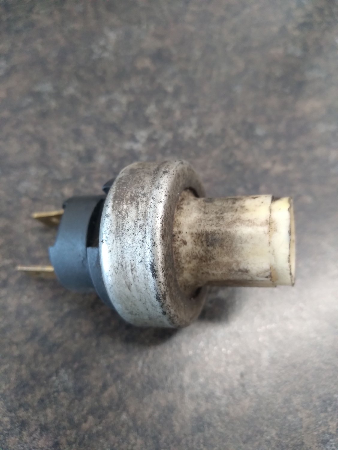 AC Compressor Low Pressure Cut Off Switch 1982 CE CorvetteForum