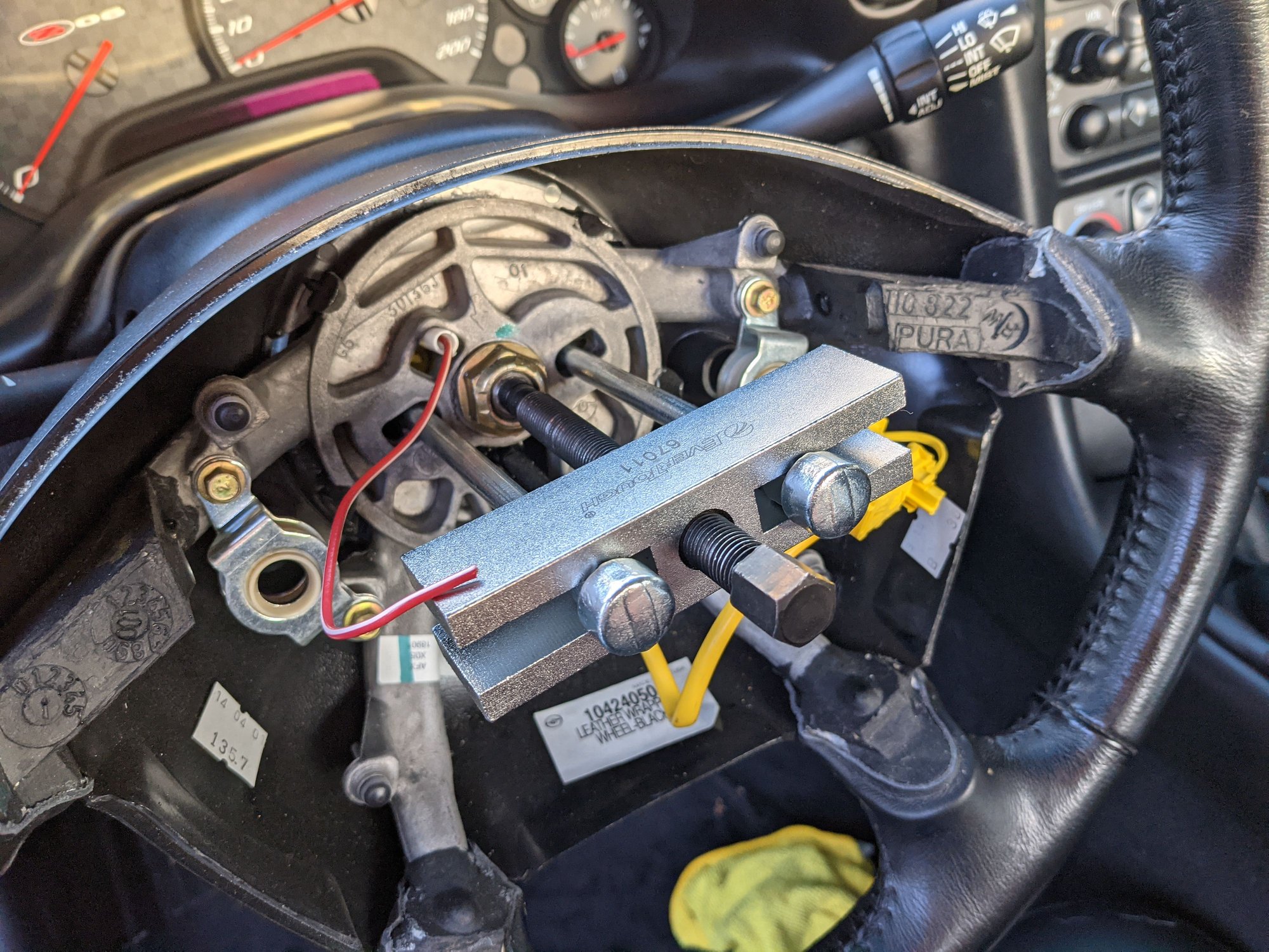 Steering Wheel Removed In 1 Minute W/Loaner Steering Wheel Puller