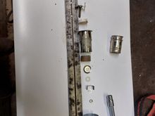 I tried to orientate the components in the proper direction upon removal. Pay attention to that as you disassemble the lighter