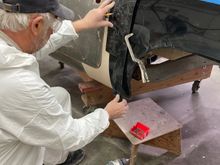 there's a vertical and horizontal bonding strip