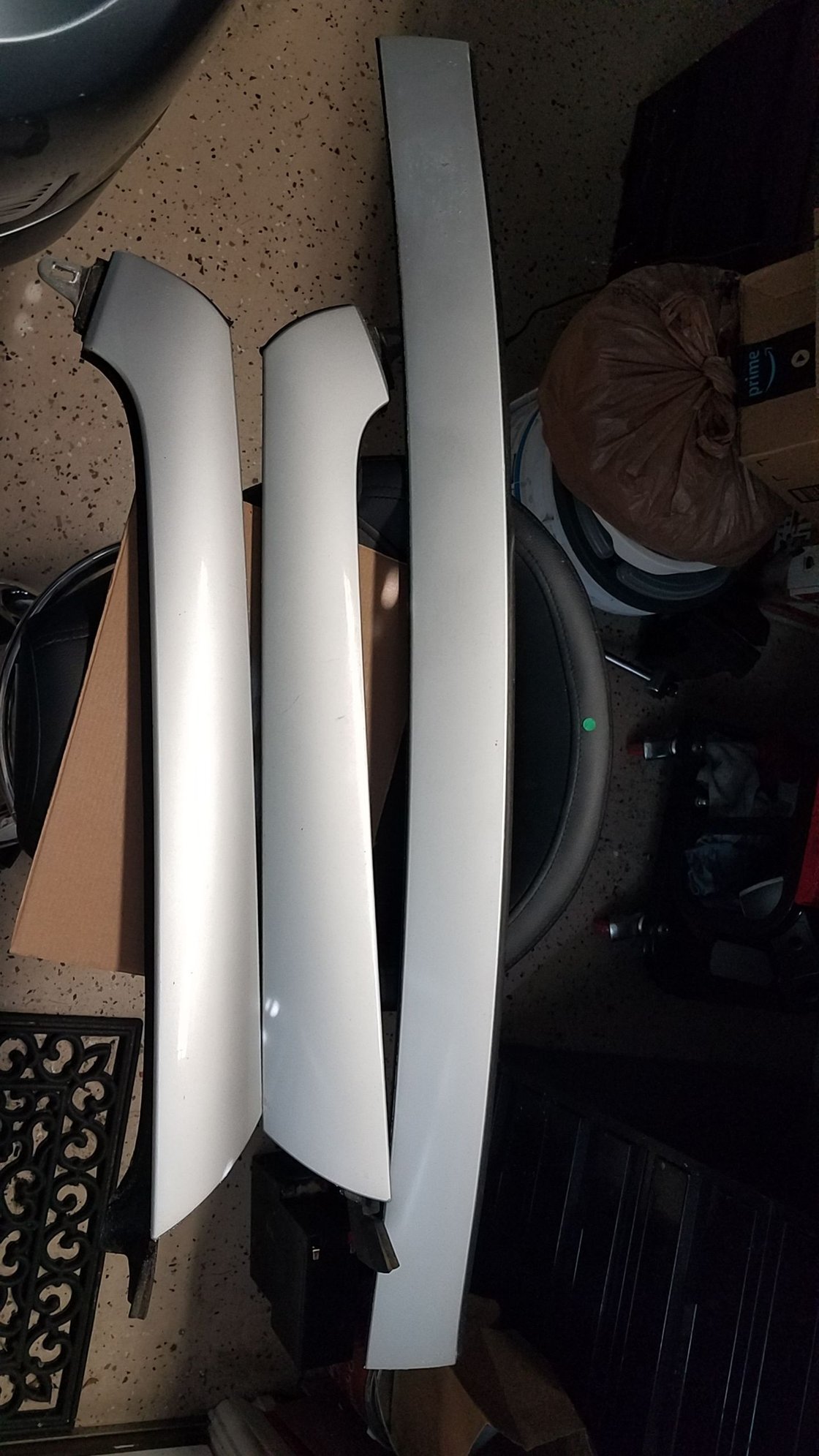 Exterior Body Parts - Full set windshield trim - Used - All Years Chrysler Crossfire - Wilmington, NC 28412, United States