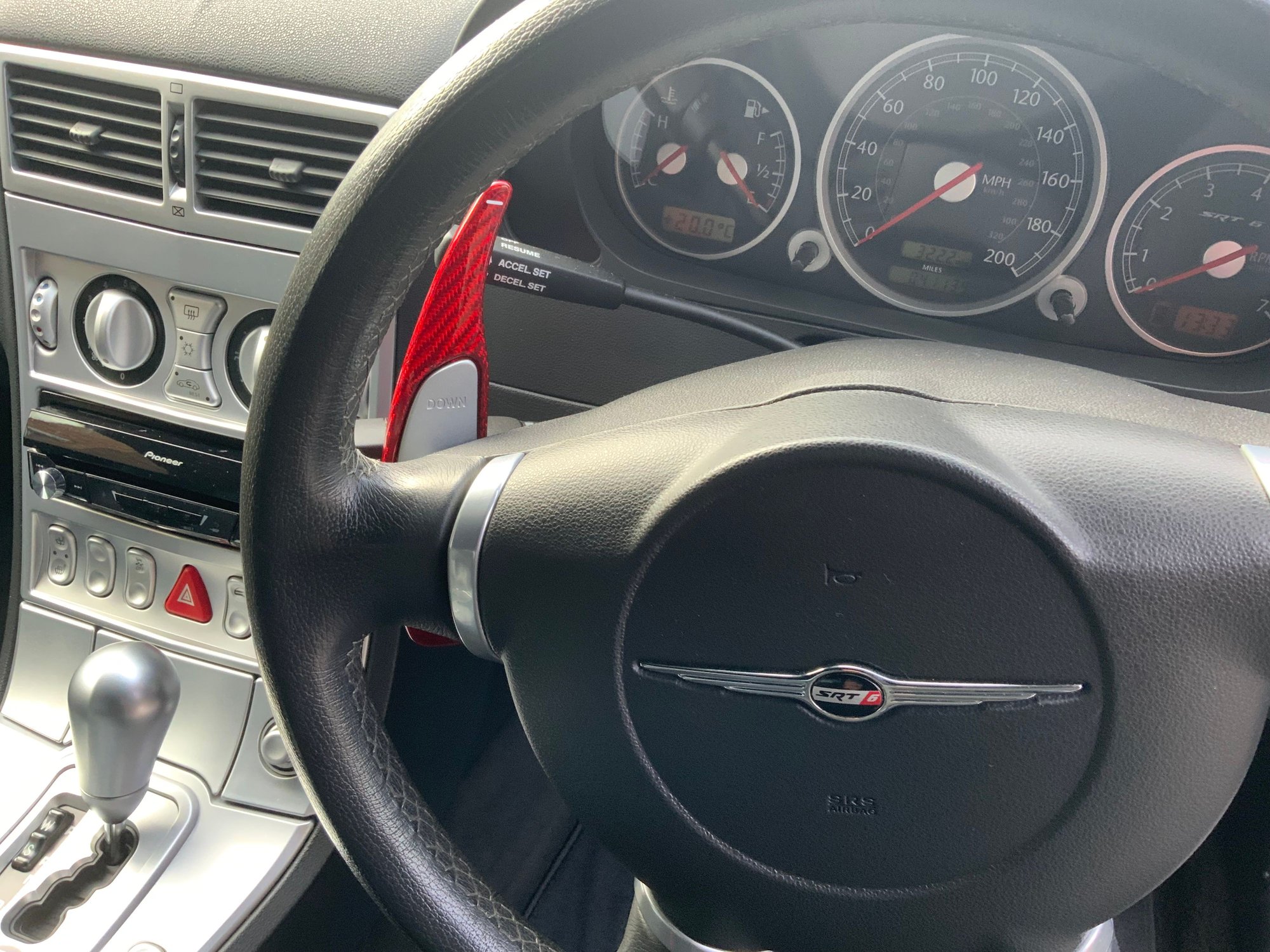  The red paddle handles can be removed only M3 tape