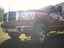 close up, these tires were a steal, friend took um off a truck gettin repo'd and sold um to me for my worn out stock set   400 bucks!!!!! thaey are 1 month old tires, i got um with the shiny rims too, my old rims werent shiny