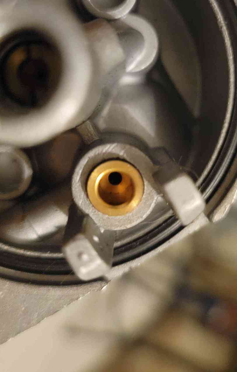 Need help troubleshooting Kohler mower carb float needle valve