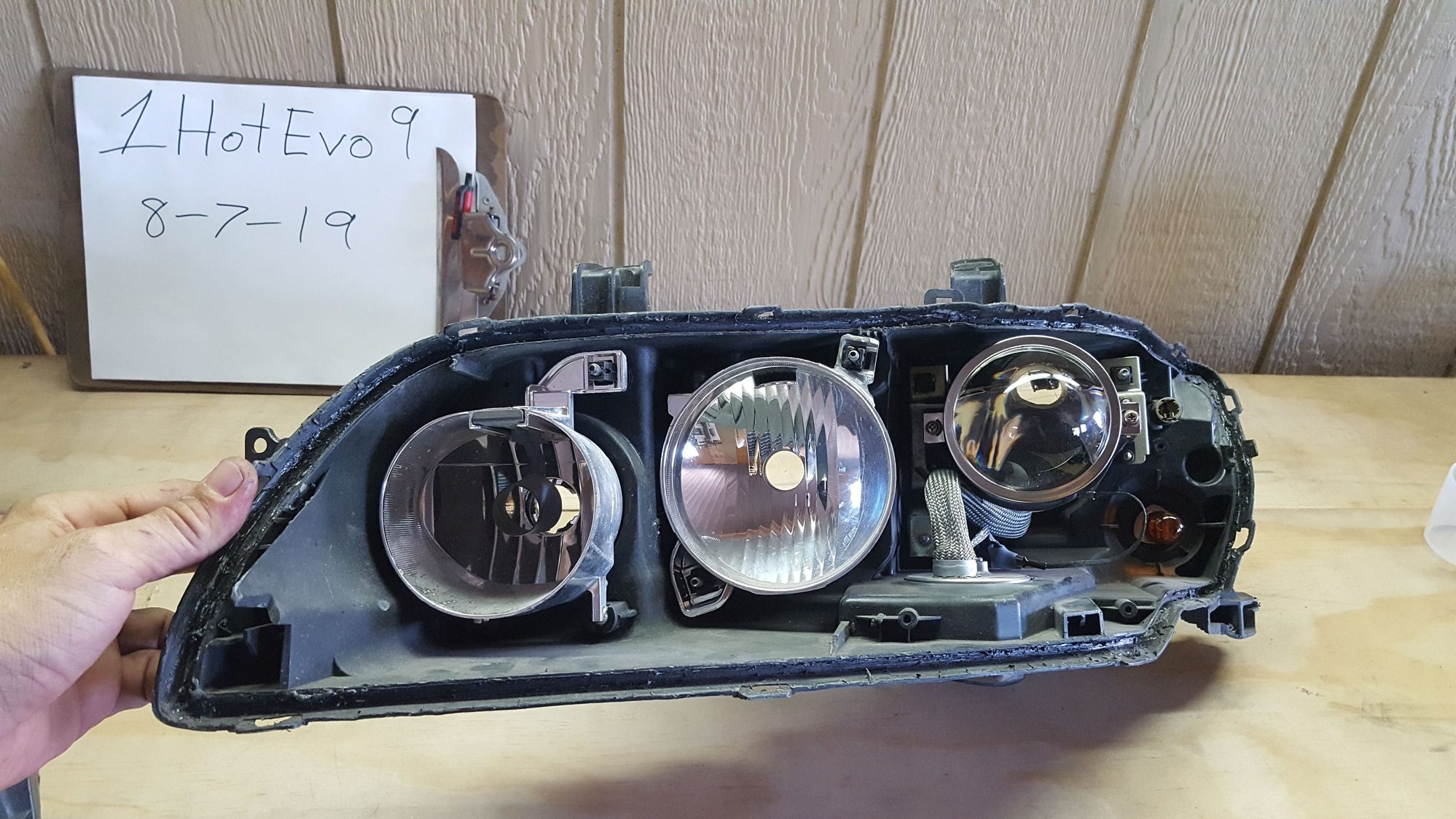 Exterior Body Parts - Headlight Passenger side / Parts - Used - 2004 to 2006 Mitsubishi Lancer Evolution - Tucson, AZ 85705, United States