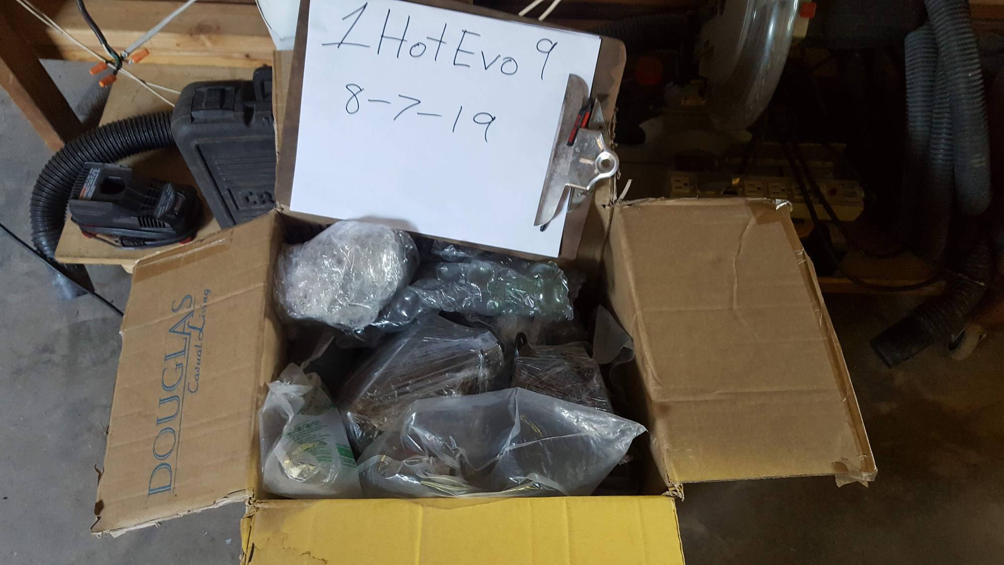 Exterior Body Parts - Headlight Passenger side / Parts - Used - 2004 to 2006 Mitsubishi Lancer Evolution - Tucson, AZ 85705, United States