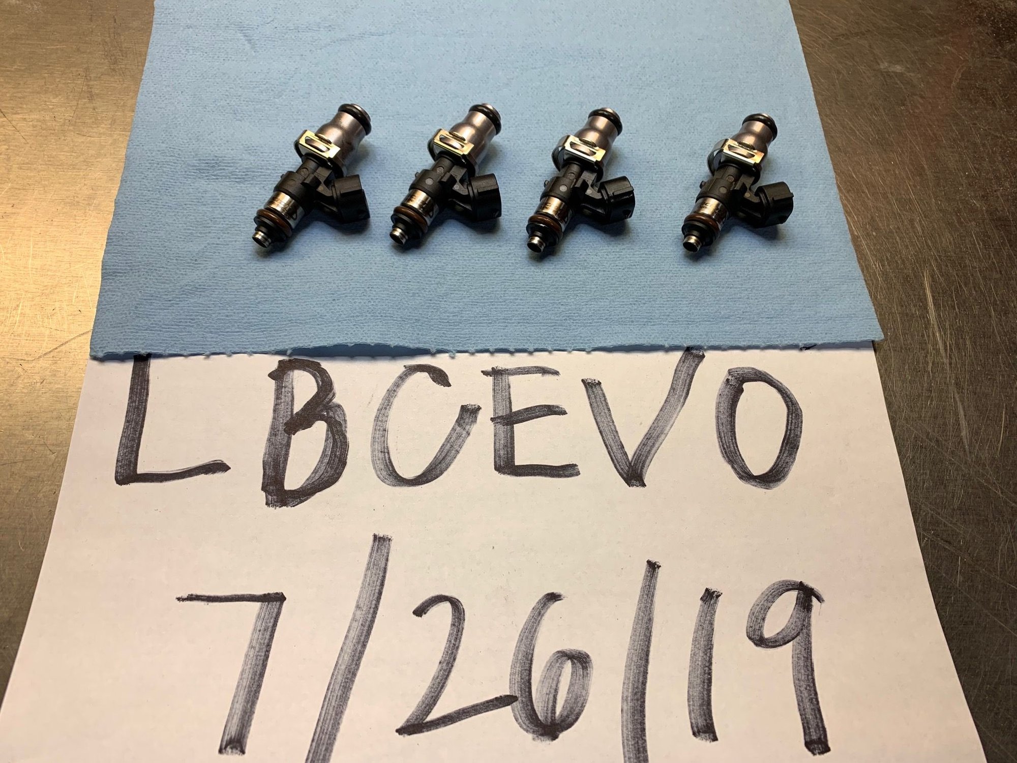 Engine - Intake/Fuel - ID 2000 Injectors - Used - 2008 to 2015 Mitsubishi Lancer Evolution - Sherman Oaks, CA 91423, United States