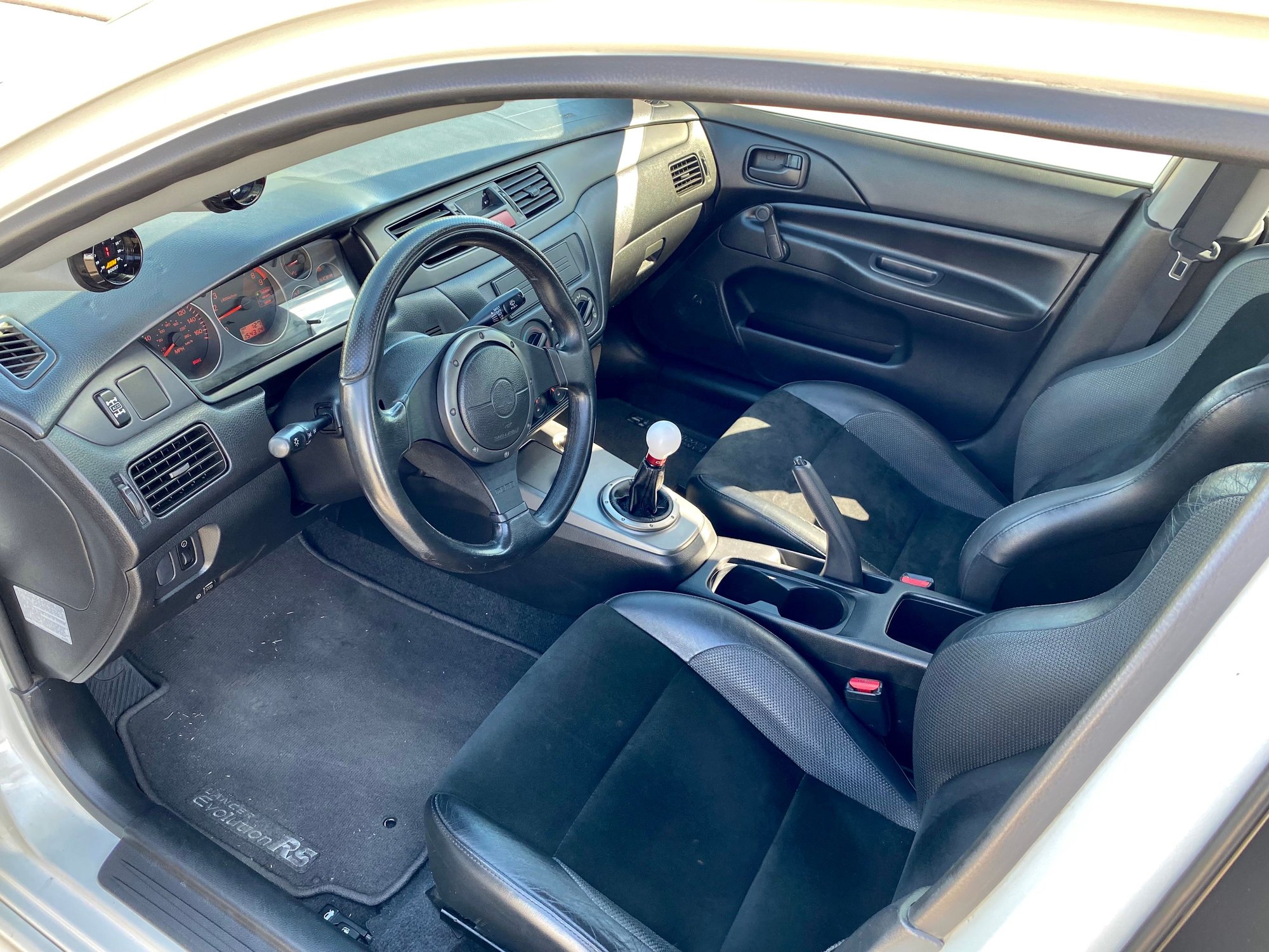 2006 Mitsubishi Lancer Evolution - RARE 2006 Mitsubishi Lancer Evolution RS - Used - VIN JA3AH36C76U011061 - 154,314 Miles - 4 cyl - AWD - Manual - Sedan - White - Gilbert, AZ 85298, United States