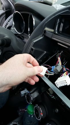 2015 Mitsubishi Outlander Sport Radio factory cables 3
