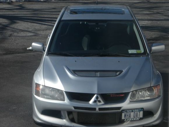 trunk emlem on grill