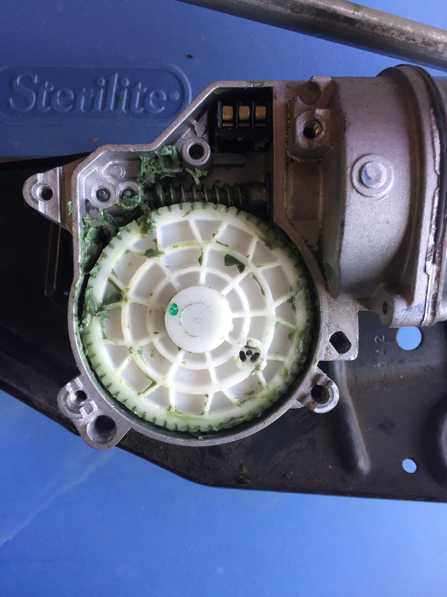 FYI windshield wiper arm key falls out Page 2 Ford F150 Forum