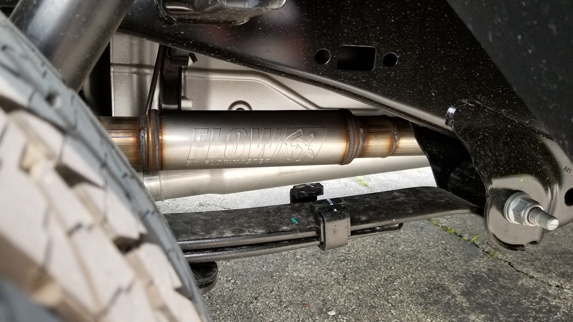 Does anyone here have a Magnaflow XL 3 Chamber muffler on their 5.0