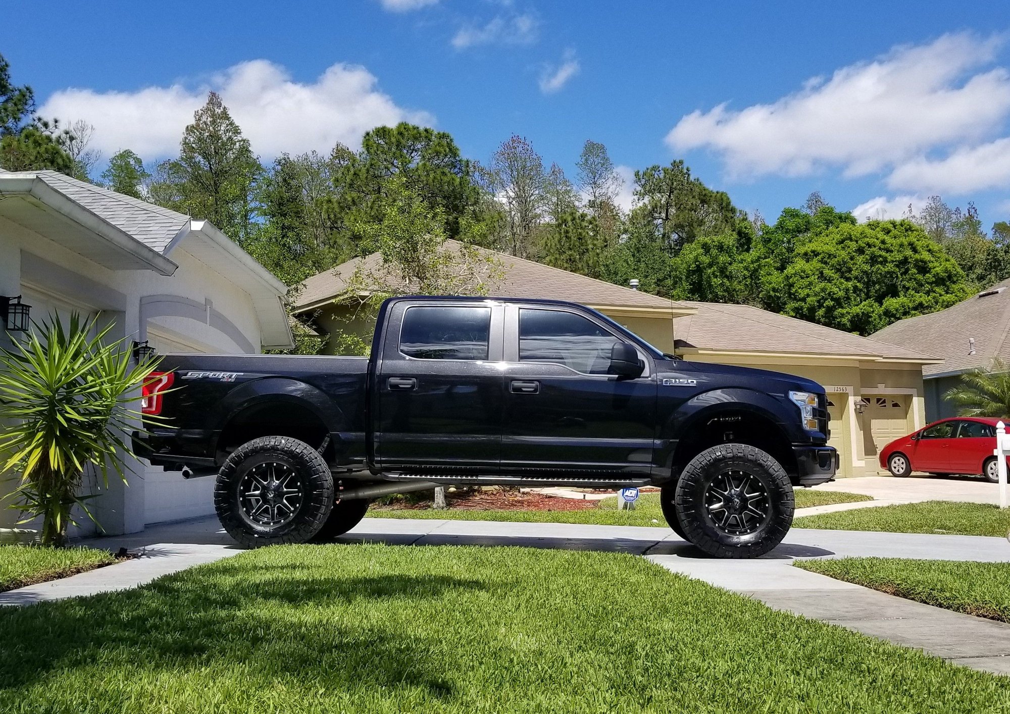 Post yours pics of 6inch lift with 37s - Ford F150 Forum - Community of