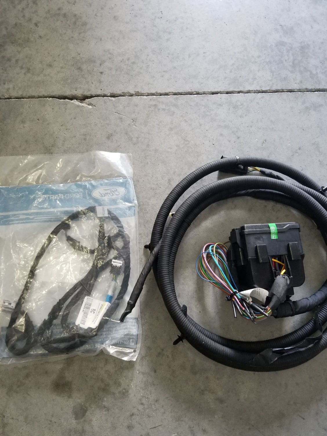 Retrofit 2017 F-250 Aux Switch Panel in F-150 - Page 67 ... wire harness ends 