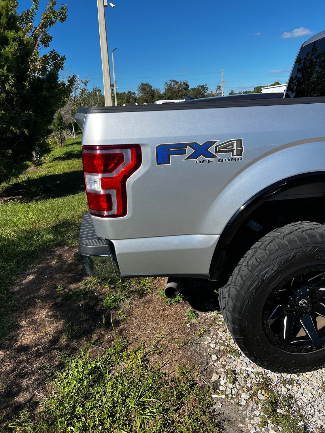 Removed FX4 decals, regret what to replace with? - Page 6