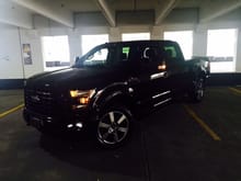 DRL's disabled through forscan. Canadian trucks normally are unable to disable this. As well as showing off the new Special Edition Dark halogens!