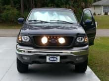 fog lights behinf grill and 8k hids installed