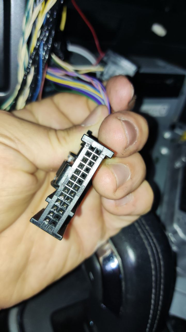 2017 XLT Sync w/o Sony Radio Wires Dont Match Any Diagrams Ford F150