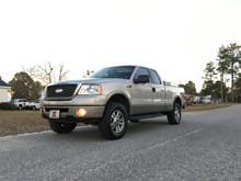 Leveling kit with 275/70 18 tires