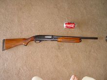 Remington 870 with interchangeable barrels, short barrel on.