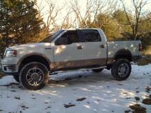 Drivers side 20X9 Moto Metal 951 Toyo Open Country MT 35x12.50R20